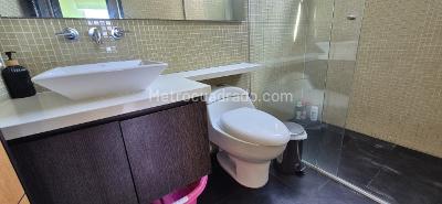 Casa de 4 alcobas en venta en San Lucas, Medellín, 345 m² · foto 9 de 20
