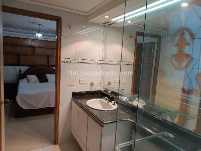 Apartamento de 4 alcobas en venta en Laureles, Medellín, 140 m² · foto 10 de 11