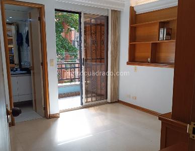 Apartamento de 4 alcobas en venta en Laureles, Medellín, 140 m² · foto 5 de 11