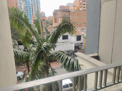 Apartamento de 3 alcobas en venta en Laureles, Medellín, 154 m² · foto 2 de 20