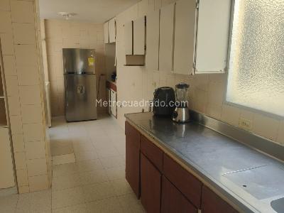 Apartamento de 3 alcobas en venta en Laureles, Medellín, 154 m² · foto 6 de 20