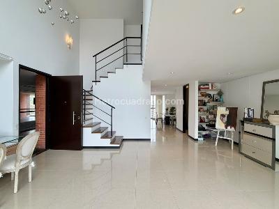 Apartamento de 3 alcobas en arriendo en Loma Cola Del Zorro, Medellín, 190 m² · foto 2 de 17