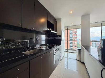 Apartamento de 3 alcobas en arriendo en Loma Cola Del Zorro, Medellín, 190 m² · foto 9 de 17