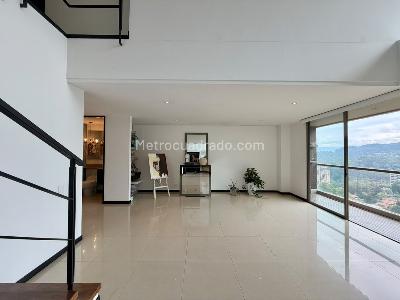 Apartamento de 3 alcobas en venta en Loma Cola Del Zorro, Medellín, 190 m² · foto 4 de 17
