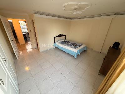 Apartamento de 3 alcobas en venta en Capri, Cali, 147 m² · foto 12 de 15