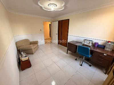 Apartamento de 3 alcobas en venta en Capri, Cali, 147 m² · foto 14 de 15