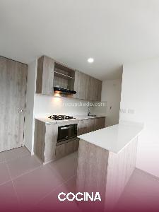 Apartamento en venta en Zona Industrial 1, Itagüí · foto 2 de 12