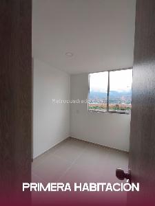 Apartamento en venta en Zona Industrial 1, Itagüí · foto 7 de 12