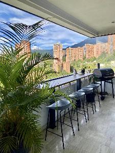 Apartamento de 4 alcobas en venta en Los Balsos 1, Medellín, 250 m² · foto 3 de 20