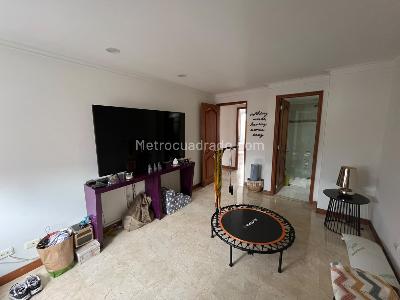 Apartamento de 5 alcobas en venta en Estadio, Medellín, 249 m² · foto 13 de 20