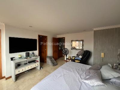 Apartamento de 5 alcobas en venta en Estadio, Medellín, 249 m² · foto 18 de 20