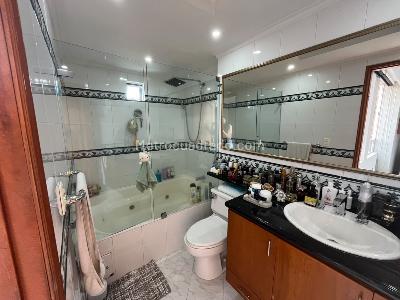 Apartamento de 5 alcobas en venta en Estadio, Medellín, 249 m² · foto 19 de 20