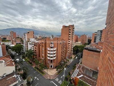 Apartamento de 5 alcobas en venta en Estadio, Medellín, 249 m² · foto 2 de 20