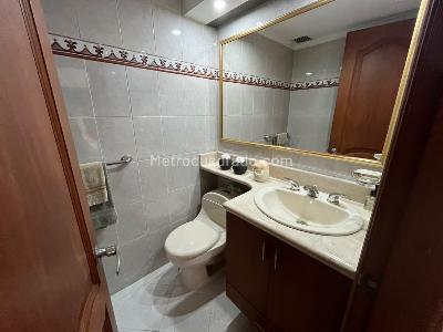 Apartamento de 5 alcobas en venta en Estadio, Medellín, 249 m² · foto 9 de 20