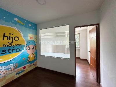 Apartamento de 4 alcobas en arriendo en Santa Maria De Los Angeles, Medellín, 217 m² · foto 10 de 16