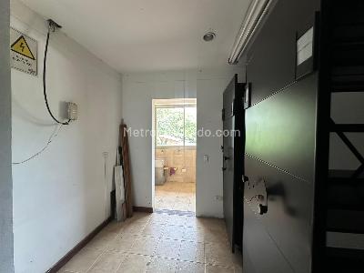Apartamento de 4 alcobas en arriendo en Santa Maria De Los Angeles, Medellín, 217 m² · foto 13 de 16