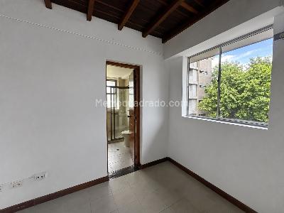 Apartamento de 4 alcobas en arriendo en Santa Maria De Los Angeles, Medellín, 217 m² · foto 6 de 16