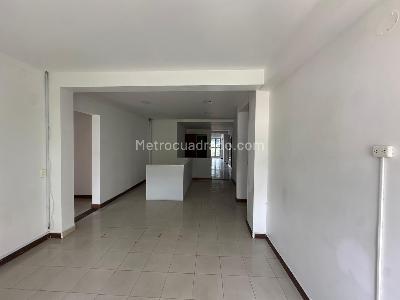 Apartamento de 4 alcobas en arriendo en Santa Maria De Los Angeles, Medellín, 217 m² · foto 7 de 16