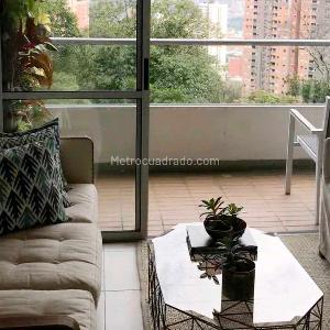 Apartamento de 3 alcobas en venta en Las Lomitas, Sabaneta, 66 m² · foto 2 de 17