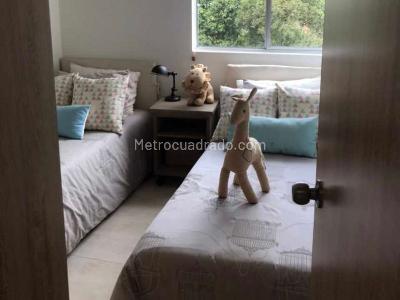 Apartamento de 3 alcobas en venta en Las Lomitas, Sabaneta, 66 m² · foto 14 de 17
