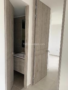 Apartamento de 3 alcobas en venta en Anillo Vial, Floridablanca, 76 m² · foto 6 de 13