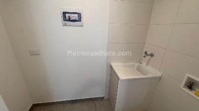 Apartamento de 3 alcobas en venta en Los Colores, Medellín, 76 m² · foto 14 de 20