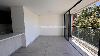 Apartamento de 3 alcobas en venta en Los Colores, Medellín, 76 m² · foto 8 de 20
