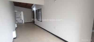 Casa de 5 alcobas en venta en Departamental, Cali, 270 m² · foto 9 de 20