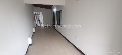 Casa de 5 alcobas en venta en Departamental, Cali, 270 m² · foto 10 de 20