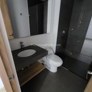 Apartamento en venta en Laureles, Medellín · foto 7 de 17
