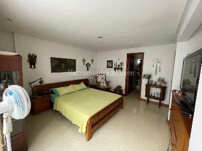 Apartamento de 3 alcobas en venta en Conquistadores 2, Medellín, 135 m² · foto 15 de 20