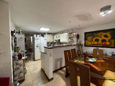 Apartamento de 3 alcobas en venta en Conquistadores 2, Medellín, 135 m² · foto 9 de 20