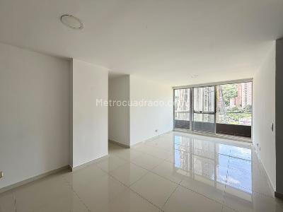 Apartamento de 3 alcobas en arriendo en Ciudad Del Rio, Medellín, 84 m² · foto 3 de 7