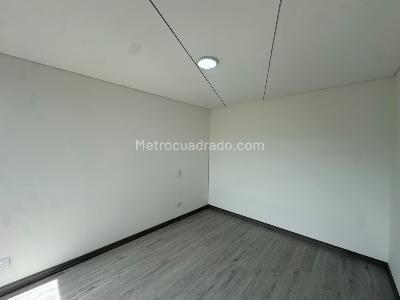 Apartamento de 2 alcobas en arriendo en Alto De Las Palmas, Medellín, 71 m² · foto 6 de 9