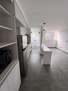 Apartamento de 2 alcobas en venta en La Floresta, Medellín, 50 m² · foto 3 de 10