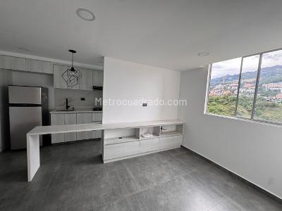 Apartamento de 2 alcobas en venta en La Floresta, Medellín, 50 m² · foto 5 de 10