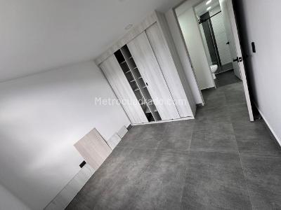 Apartamento de 2 alcobas en venta en La Floresta, Medellín, 50 m² · foto 6 de 10