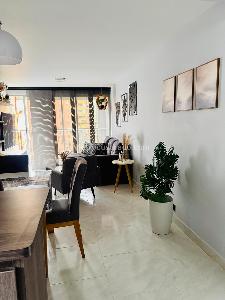 Apartamento de 3 alcobas en venta en La Castellana, Medellín, 80 m² · foto 2 de 4