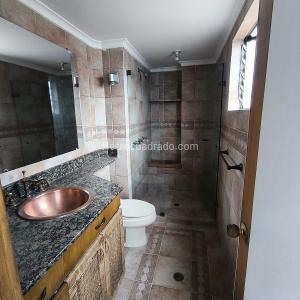 Apartamento en venta en El Poblado, Medellín · foto 9 de 17