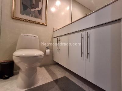 Apartamento de 3 alcobas en venta en El Tesoro, Medellín, 117 m² · foto 10 de 15