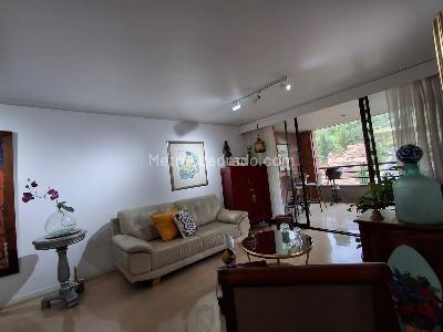 Apartamento de 3 alcobas en venta en El Tesoro, Medellín, 117 m² · foto 2 de 15