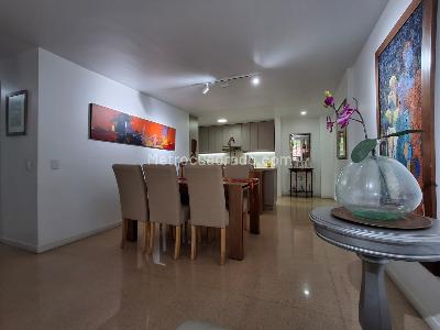 Apartamento de 3 alcobas en venta en El Tesoro, Medellín, 117 m² · foto 3 de 15