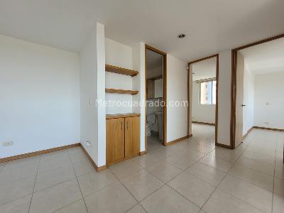 Apartamento de 2 alcobas en venta en Villas De San Nicolas, Rionegro, 70 m² · foto 4 de 11