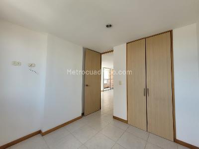 Apartamento de 2 alcobas en venta en Villas De San Nicolas, Rionegro, 70 m² · foto 8 de 11