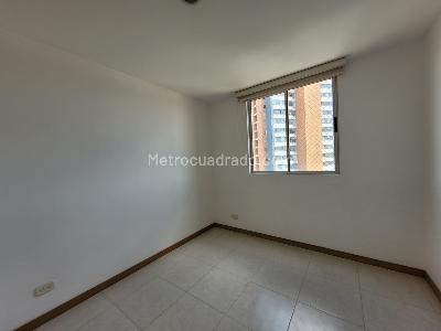 Apartamento de 2 alcobas en venta en Villas De San Nicolas, Rionegro, 70 m² · foto 9 de 11