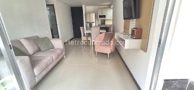 Apartamento de 3 alcobas en venta en Loma De Los Bernal, Medellín, 57 m² · foto 6 de 20