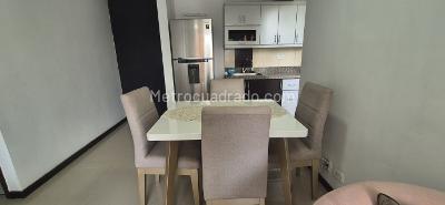 Apartamento de 3 alcobas en venta en Loma De Los Bernal, Medellín, 57 m² · foto 9 de 20