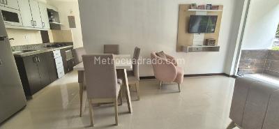 Apartamento de 3 alcobas en venta en Loma De Los Bernal, Medellín, 57 m² · foto 10 de 20