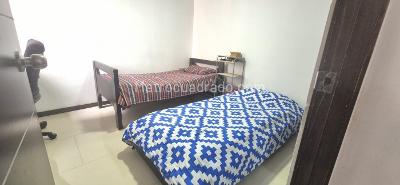 Apartamento de 3 alcobas en venta en Loma De Los Bernal, Medellín, 57 m² · foto 11 de 20