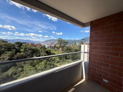 Apartamento de 2 alcobas en venta en Guayabal, Medellín, 60 m² · foto 3 de 13
